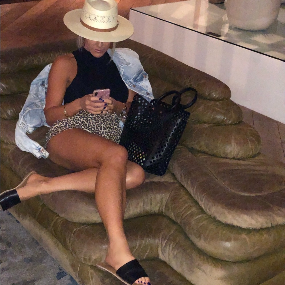 Meet your Posher, Misty